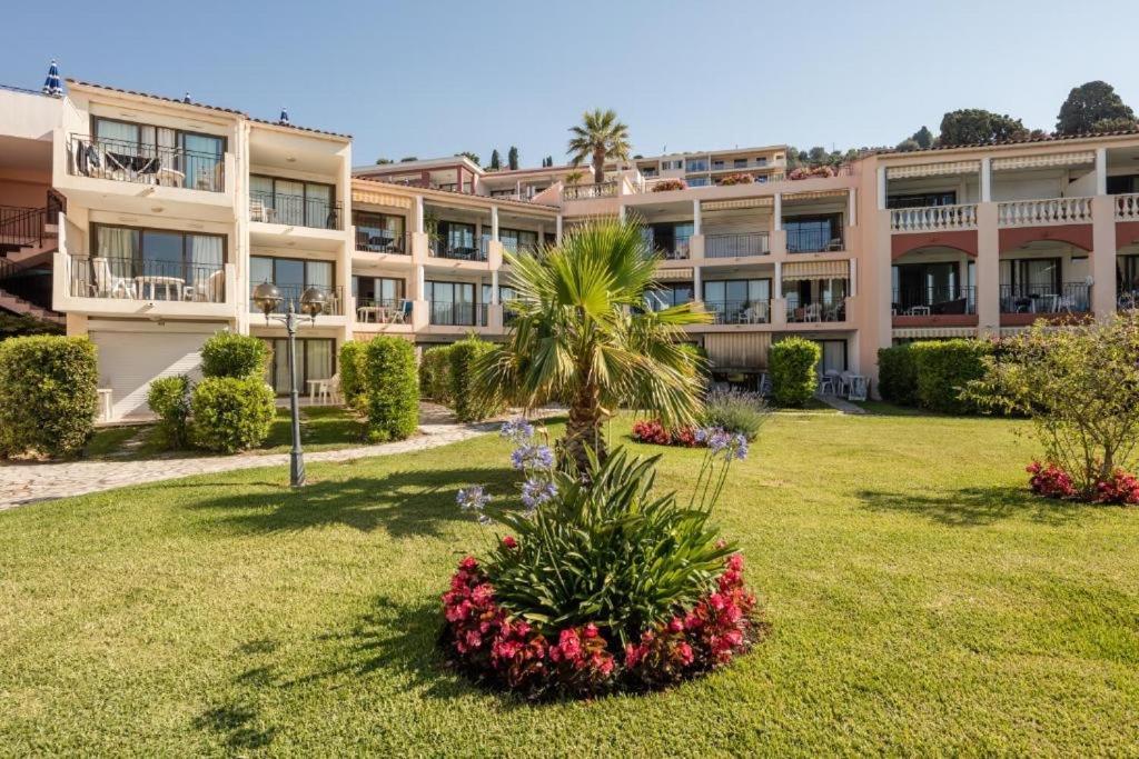 Appartement Bord De Mer Residence L'Ange Gardien Villefranche-sur-Mer Exterior photo