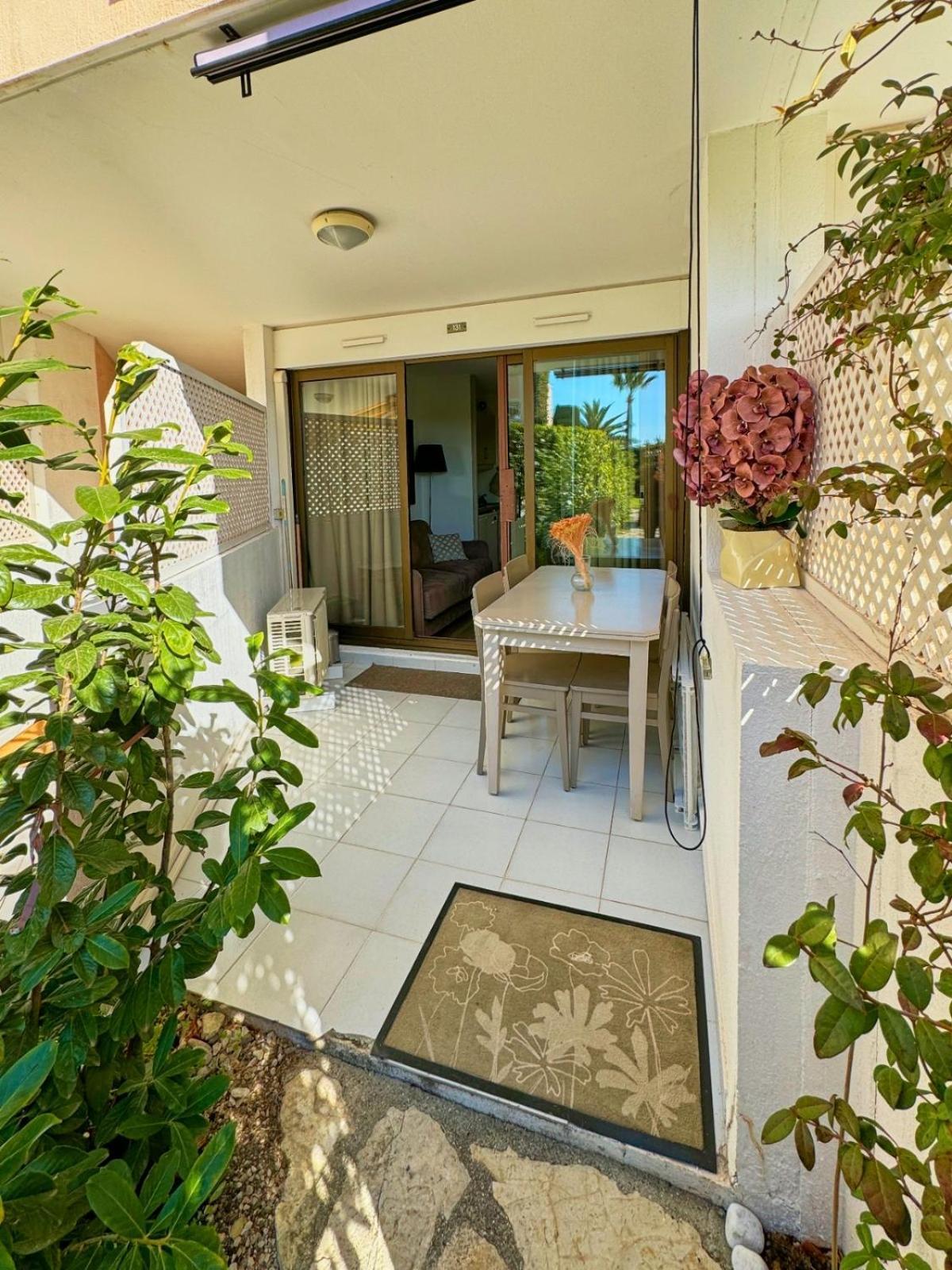 Appartement Bord De Mer Residence L'Ange Gardien Villefranche-sur-Mer Exterior photo